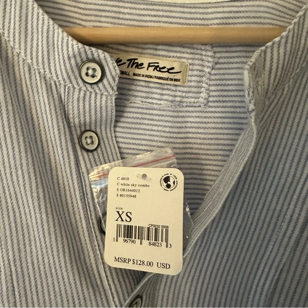 ⭐️ We The Free Blue Striped Button-Up Shirt - Picture 2 of 8